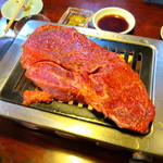 龍園 - はみ出し特大ステーキ