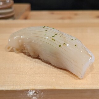 赤酢を使った本格江戸前寿司 赤ずし_0