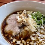 麺処 大和 - 料理写真:鰹節が ゆらゆら 踊っています ٩(๑❛ᴗ❛๑)۶