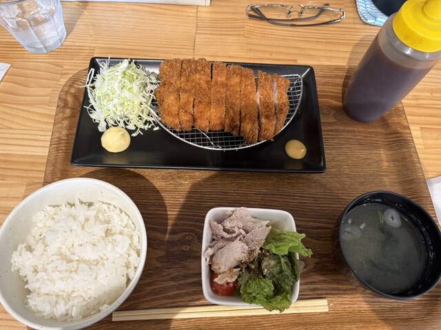 ひこま豚食堂＆精肉店 Boodeli - 札幌市清田区その他/とんかつ | 食べログ