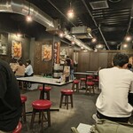 奈良駅前応援団 大分からあげと鉄板焼 勝男 - 店内の様子