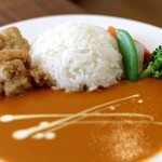Taiyou Kohi - カレー。トマトクリームカレー、揚げ鶏