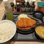 松屋 (松のや併設) - 料理写真: