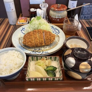 名代かつ屋 万さく - 料理写真: