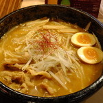 ラーメン王華 - トントロラーメン