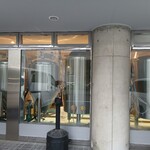 Y.Y.G. Brewery & Beer Kitchen - ビールの醸造タンク