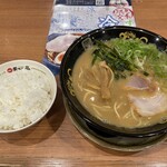 天下一品 - 料理写真:味噌ラーメンライス
