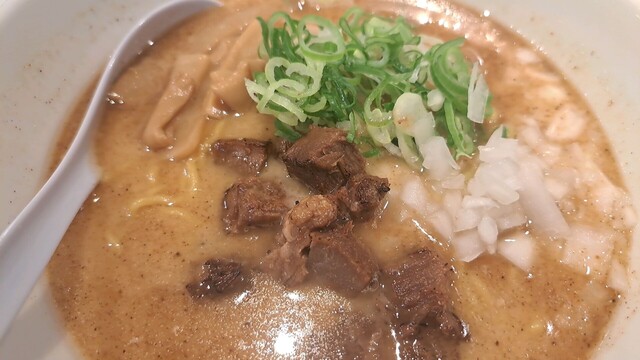 らーめん鯱 （シャチ） - 中央区役所前/ラーメン | 食べログ