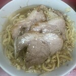ラーメン二郎 - チャーシューは３枚⁉️