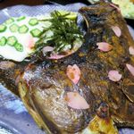 漁師居酒屋 楓 - 鮪のカマ焼きカレー、カマデカすぎ（笑）