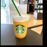 スターバックス・コーヒー - ドリンク写真:マンゴーパッションティーフラペチーノ byまみこまみこ