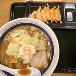 8番らーめん - 料理写真:8番セット(味噌)
