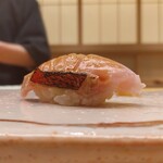 鮨 陸