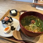 ミソジュウ - 味噌汁に梅のアイディア