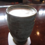 横浜瀬里奈 ステーキドーム - ビールは陶器のカップで（５００円）