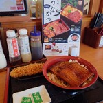 ごはん処 かつ庵 - 料理写真:うなかつ重(2枚) 1680円、
いかフライ 180円(税込)