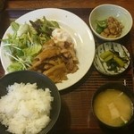 Kitanoya - 焼肉定食   700円