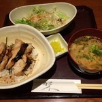 月膳 - 今日はとり丼とうどんのセット820円、美味しくてなかなかなボリュームでした。(^_^)