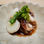 新屋敷 幸福論 - いいだことタコの卵の部分を甘辛く煮付けたもの