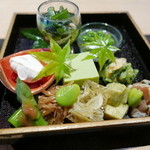 前菜盛り合わせ