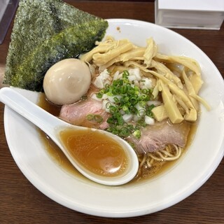 煮干し中華そば 魚魚 - 料理写真: