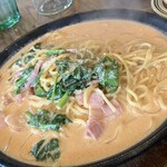 元祖パスタ食堂 - ソースが大量