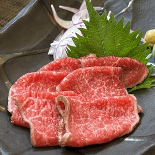 厳選されたレア肉◆こだわりの赤身をさっぱりお刺身やお寿司で！