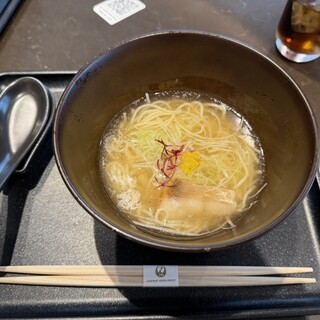 JALファーストクラスラウンジ_1