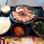 安楽亭 - 