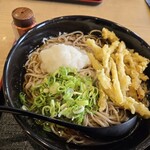 鳴門うどん - 料理写真: