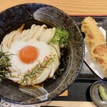 情熱うどん 荒木伝次郎 - 大和芋のとろろ月見ぶっかけうどん