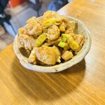 食堂 黒うさぎ - ぼんじり蓮根麻辣炒め