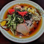 手打ラーメン みうら - スープ多めな冷し中華です！