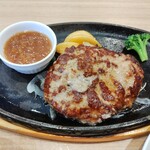 ビッグボーイ - 料理写真:手ごねハンバーグ690円(税別)