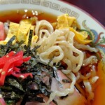 手打ラーメン みうら - 秀逸な麺