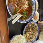 中華料理　萬福 - 