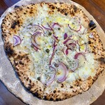 Pizzeria la fornace - しらすのピザ