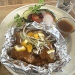 カフェプラスケーキ ククー - 若鶏のチキンカツ自家製トマトソース