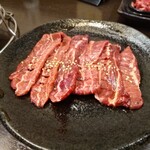 とんちゃん亭 - 黒毛和牛ツラミ 980円
