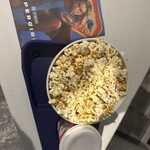 イオンシネマ - スーパーガールの時