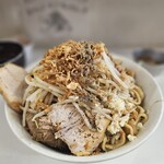 ラーメン荘 歴史を刻め - 料理写真: