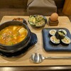 何たべる?