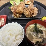 まごころごはん - 唐揚げ定食(5個) 1250円