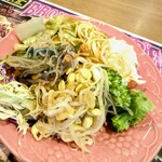 ブロンコ ビリー - 料理写真:サラダバーで色々取りました
