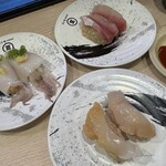 回転寿司みさき - 料理写真: