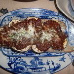 ラトリエ ドゥ プレジール - ナスとミートソースのタルティーヌにして食べた