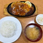 トミーズ キッチン - 料理写真:ポークソテーライスセット