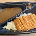 CoCo壱番屋 - 料理写真:お願いしたのはチキンカツカレーの200gです。 暫く待つと注文したチキンカツカレー988円の出来上がりです。