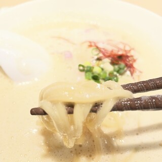 鶏白湯らーめん 叶_0