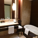 ザ・リッツ・カールトン沖縄 - ホテル内／バスルーム